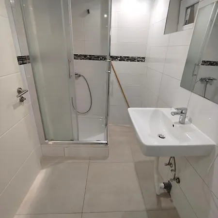 Mobilierte Monteuerswohnungen Mit 2 Betten Stuttgart, Boeblingen, Reutlingen, - Heimbacheg